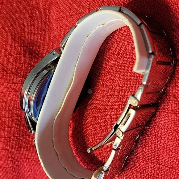 New watch - Picture 2 of 2